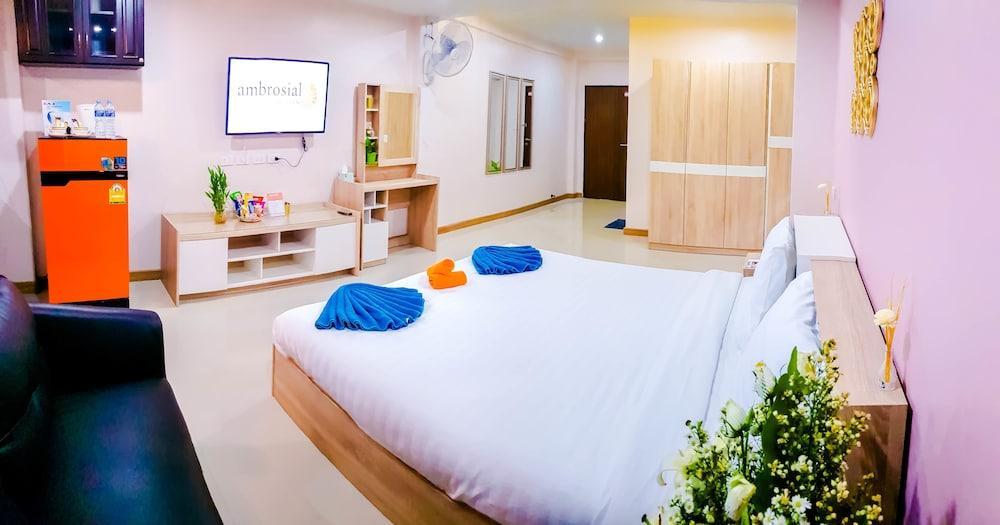 Walking Street Residence - Boutique Suites Near The Beach & Walking Street Pattaya Esterno foto