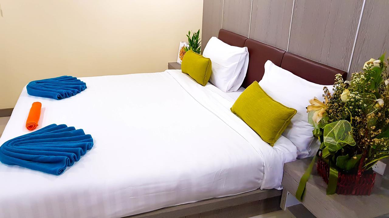 Walking Street Residence - Boutique Suites Near The Beach & Walking Street Pattaya Esterno foto