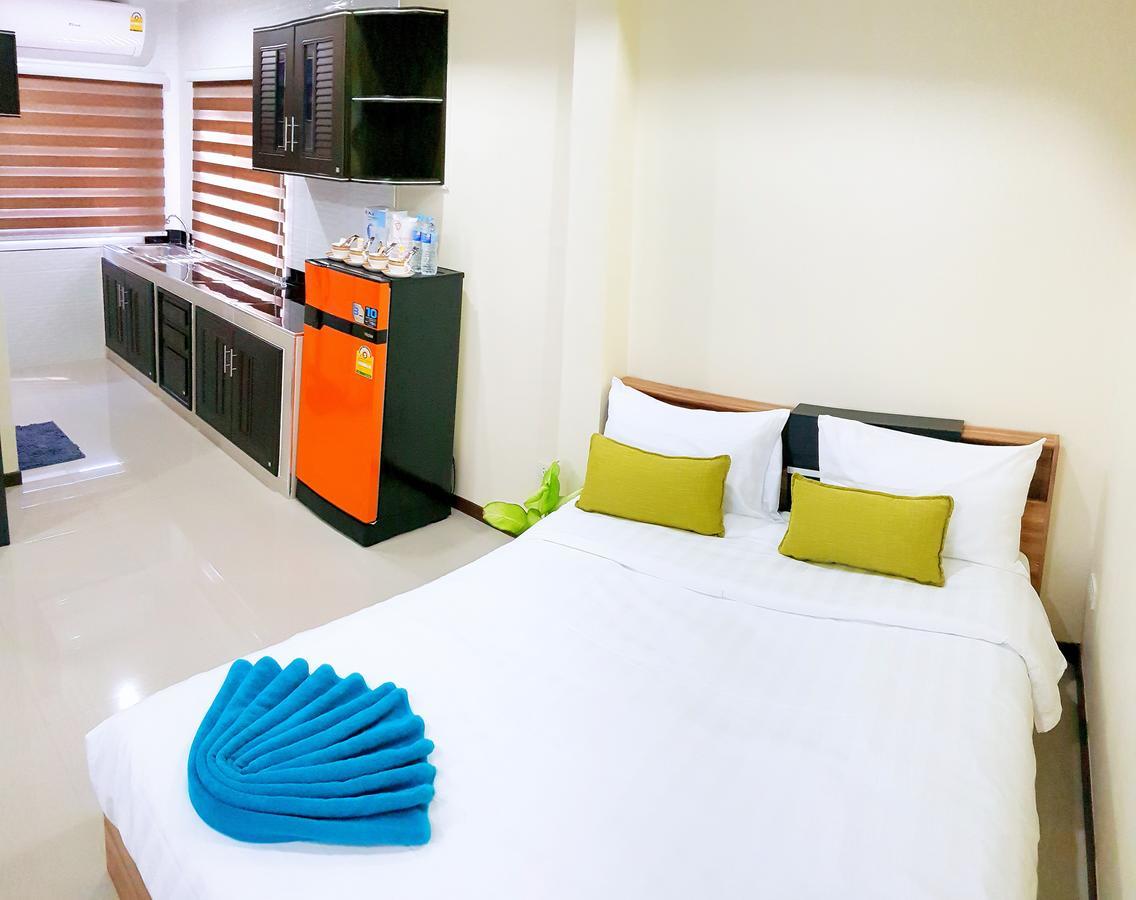Walking Street Residence - Boutique Suites Near The Beach & Walking Street Pattaya Esterno foto