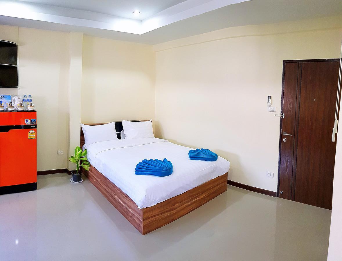 Walking Street Residence - Boutique Suites Near The Beach & Walking Street Pattaya Esterno foto