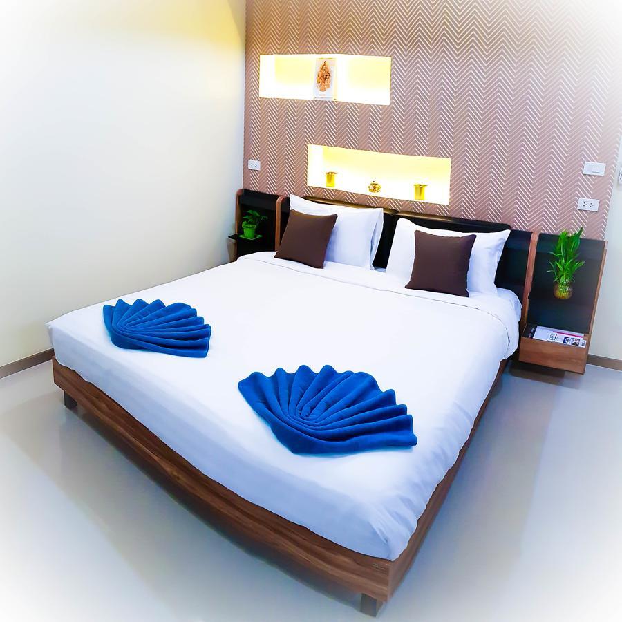 Walking Street Residence - Boutique Suites Near The Beach & Walking Street Pattaya Esterno foto