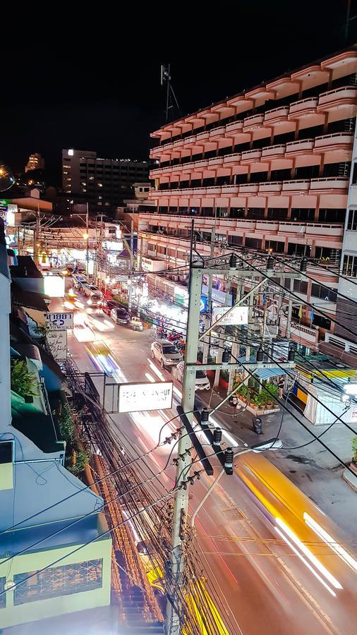 Walking Street Residence - Boutique Suites Near The Beach & Walking Street Pattaya Esterno foto